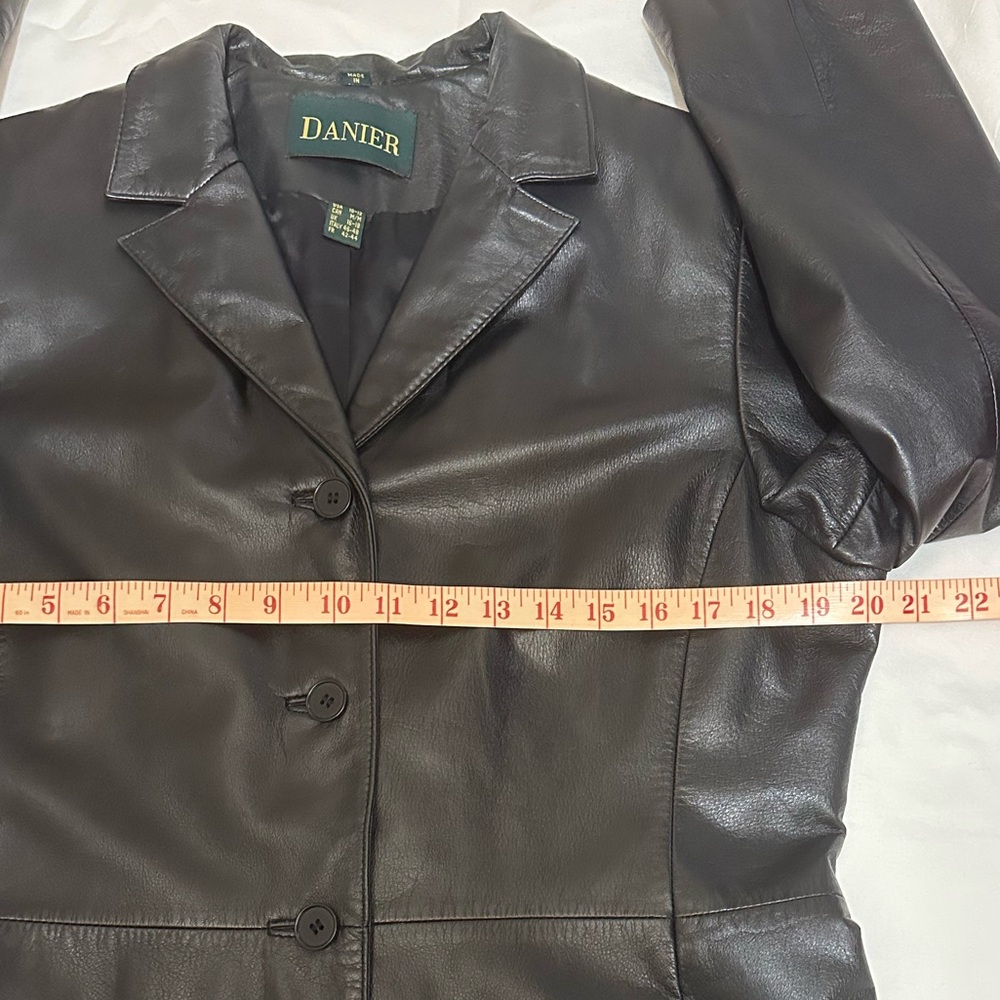 Vintage DANIER Canada Genuine Leather Over Coat In Black Size 10 To 12. - Picture 6 of 12